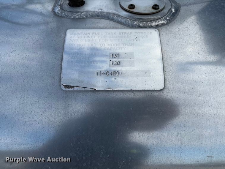 image for item FB3184 2006 Peterbilt 379 semi truck