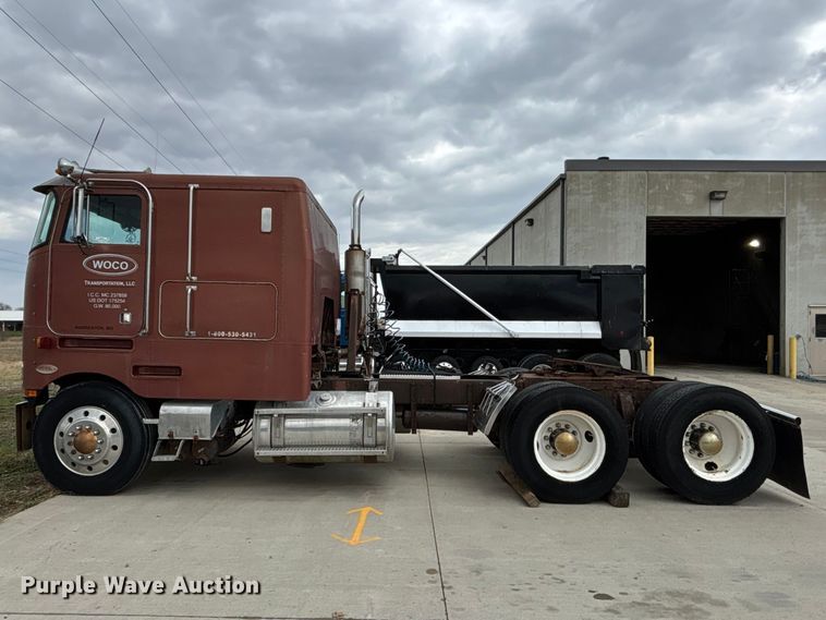 image for item FB3565 1984 Peterbilt 362 semi truck