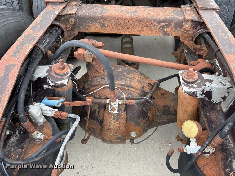 image for item FB3565 1984 Peterbilt 362 semi truck