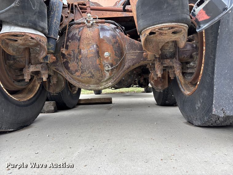 image for item FB3565 1984 Peterbilt 362 semi truck