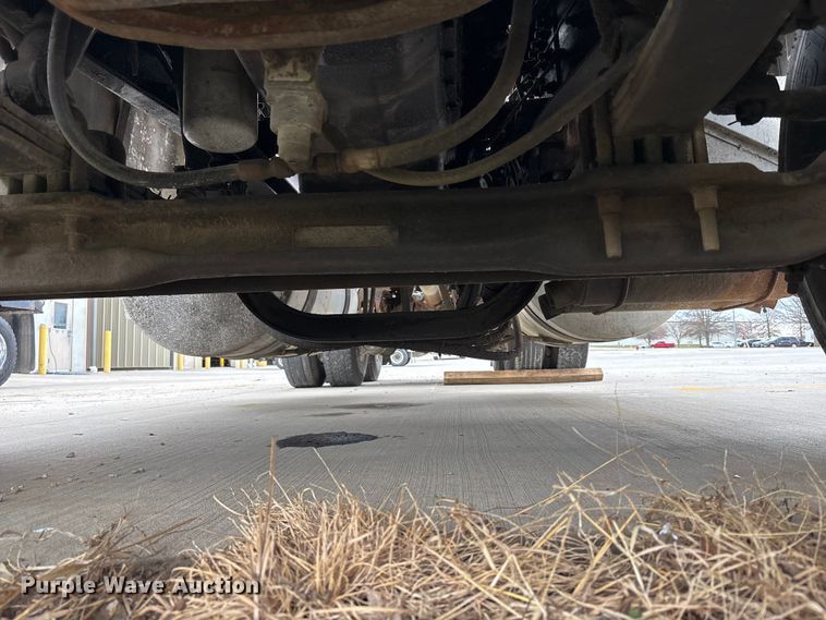 image for item FB3565 1984 Peterbilt 362 semi truck