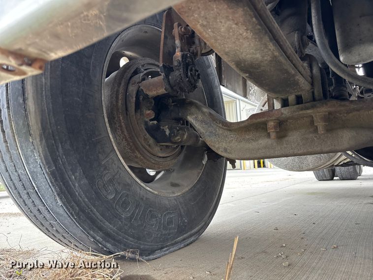 image for item FB3565 1984 Peterbilt 362 semi truck