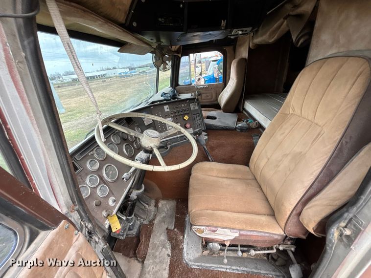 image for item FB3565 1984 Peterbilt 362 semi truck