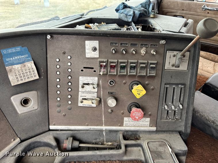 image for item FB3565 1984 Peterbilt 362 semi truck