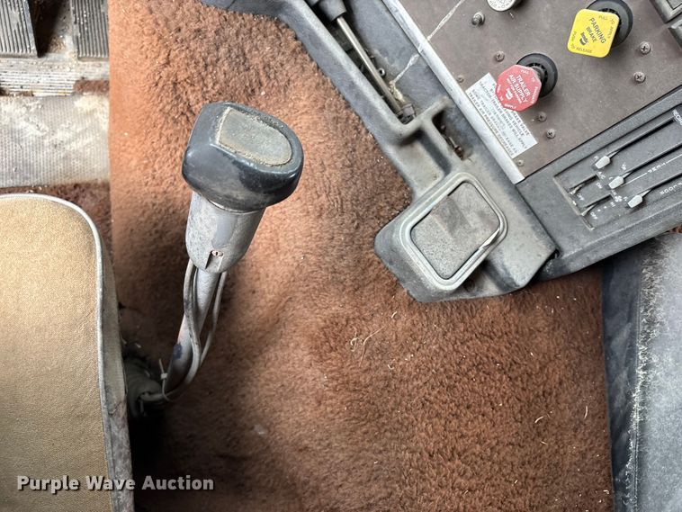 image for item FB3565 1984 Peterbilt 362 semi truck