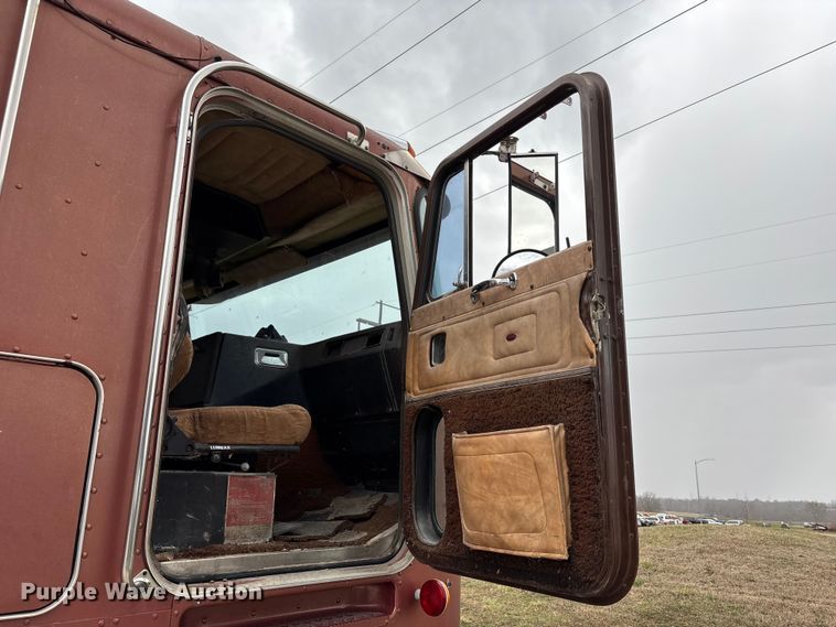 image for item FB3565 1984 Peterbilt 362 semi truck