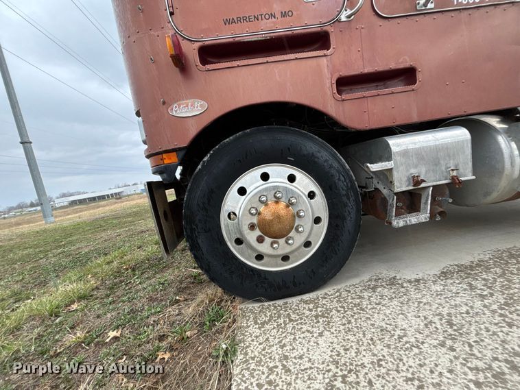 image for item FB3565 1984 Peterbilt 362 semi truck