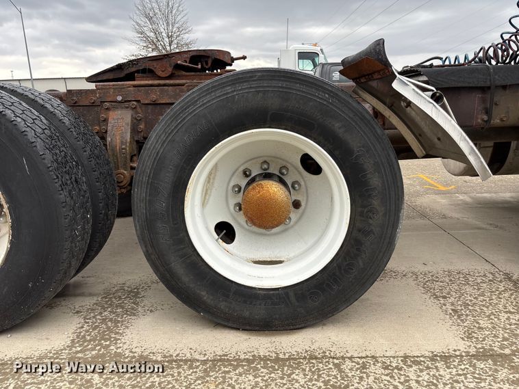 image for item FB3565 1984 Peterbilt 362 semi truck