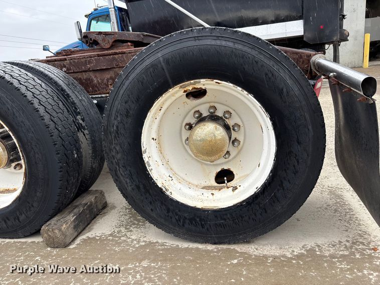 image for item FB3565 1984 Peterbilt 362 semi truck