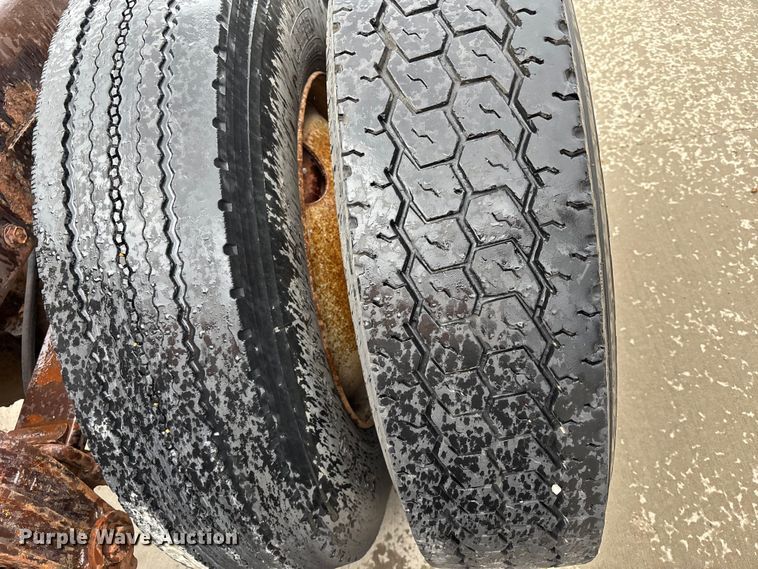 image for item FB3565 1984 Peterbilt 362 semi truck