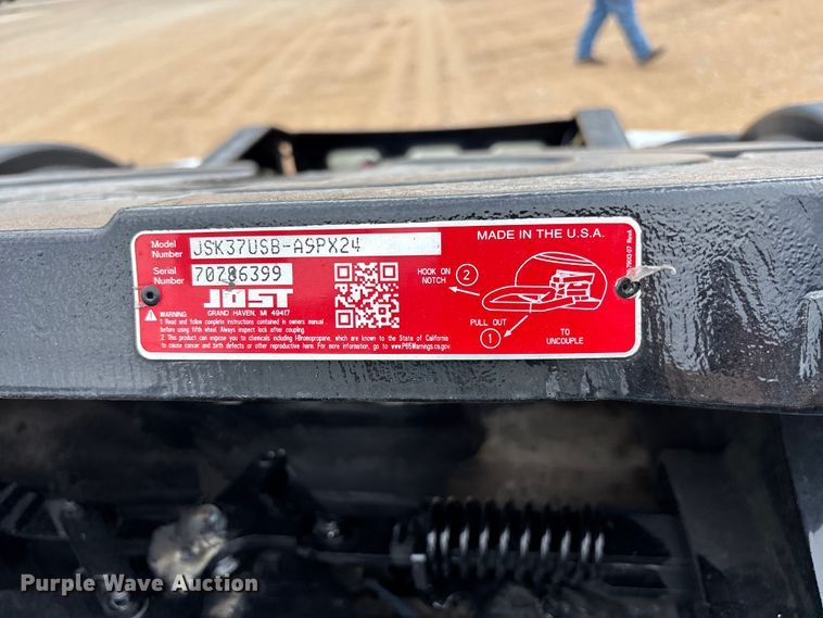 image for item FB3566 2022 Peterbilt 579 semi truck