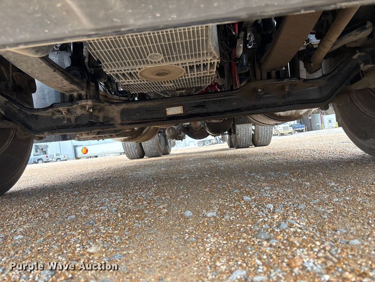 image for item FB3566 2022 Peterbilt 579 semi truck