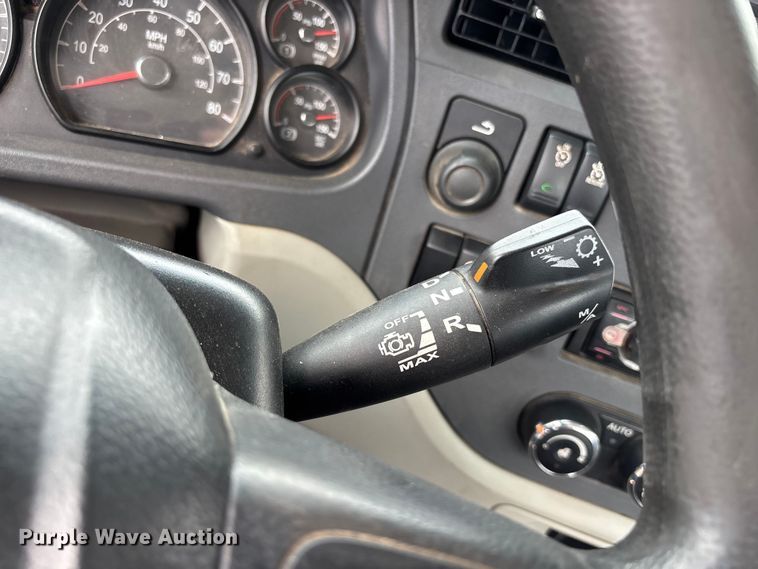 image for item FB3566 2022 Peterbilt 579 semi truck