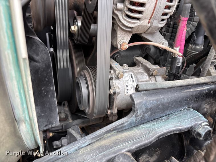 image for item FB3566 2022 Peterbilt 579 semi truck