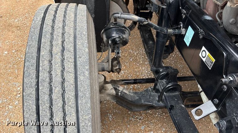 image for item FB3566 2022 Peterbilt 579 semi truck