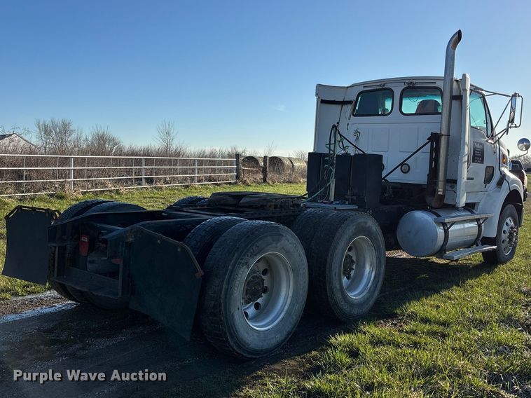 image for item FB3579 2005 Sterling A9500  semi truck