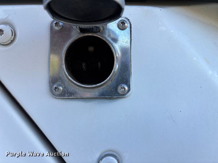 image for item FB3579 2005 Sterling A9500  semi truck