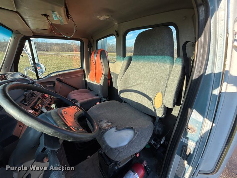 image for item FB3579 2005 Sterling A9500  semi truck