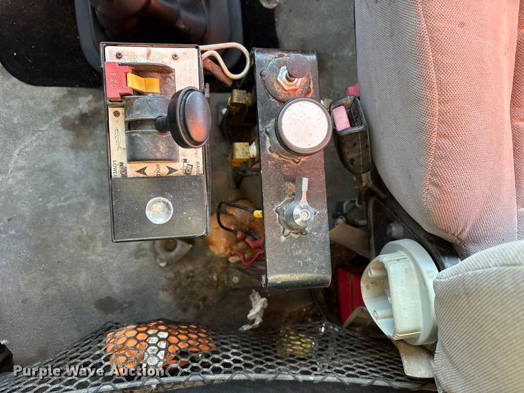 image for item FB3579 2005 Sterling A9500  semi truck