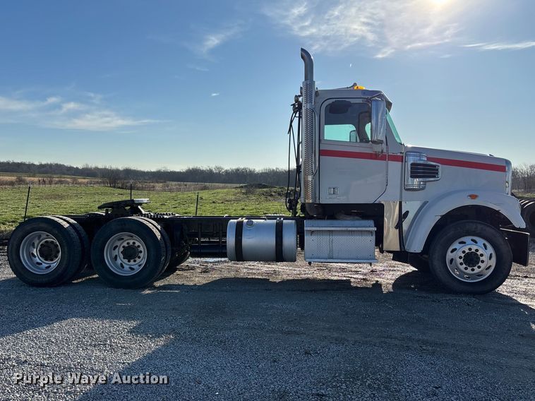 image for item FB3580 2013 Freightliner Coronado semi truck