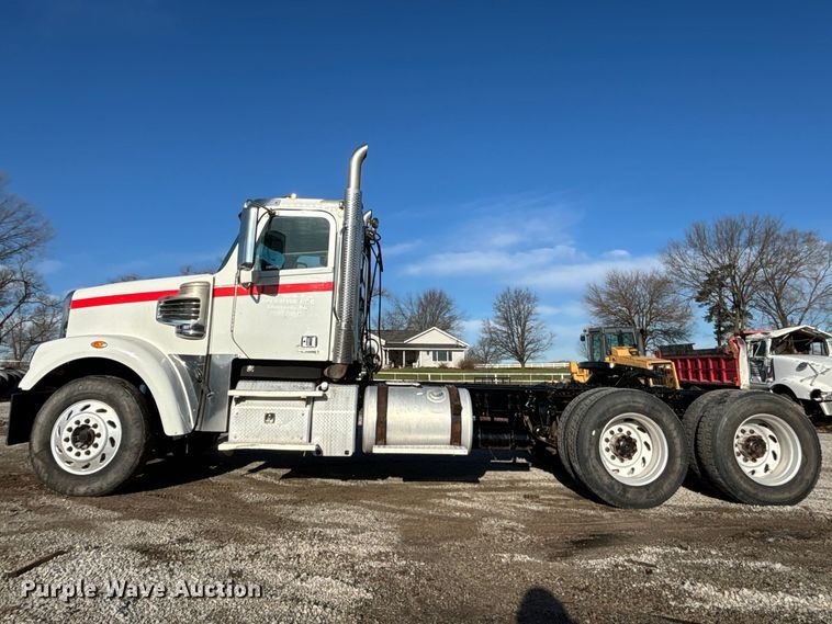 image for item FB3580 2013 Freightliner Coronado semi truck