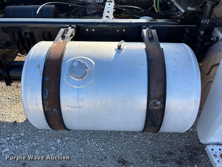 image for item FB3580 2013 Freightliner Coronado semi truck