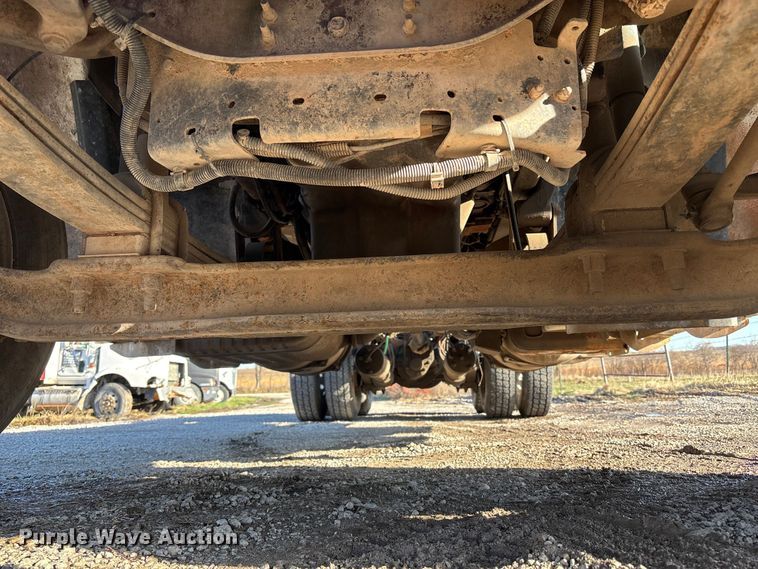 image for item FB3580 2013 Freightliner Coronado semi truck