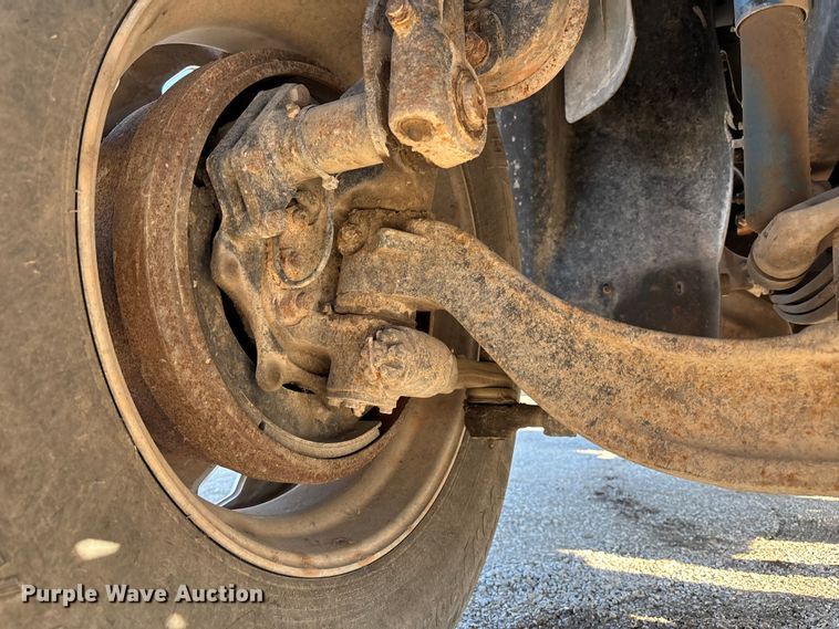 image for item FB3580 2013 Freightliner Coronado semi truck