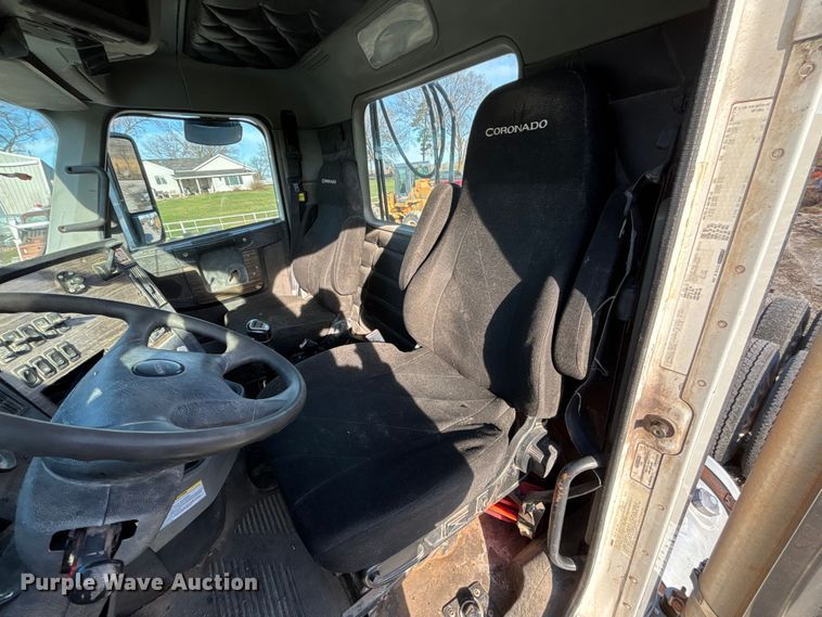 image for item FB3580 2013 Freightliner Coronado semi truck