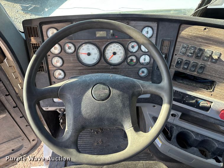 image for item FB3580 2013 Freightliner Coronado semi truck