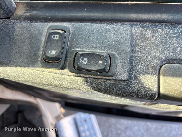 image for item FB3580 2013 Freightliner Coronado semi truck