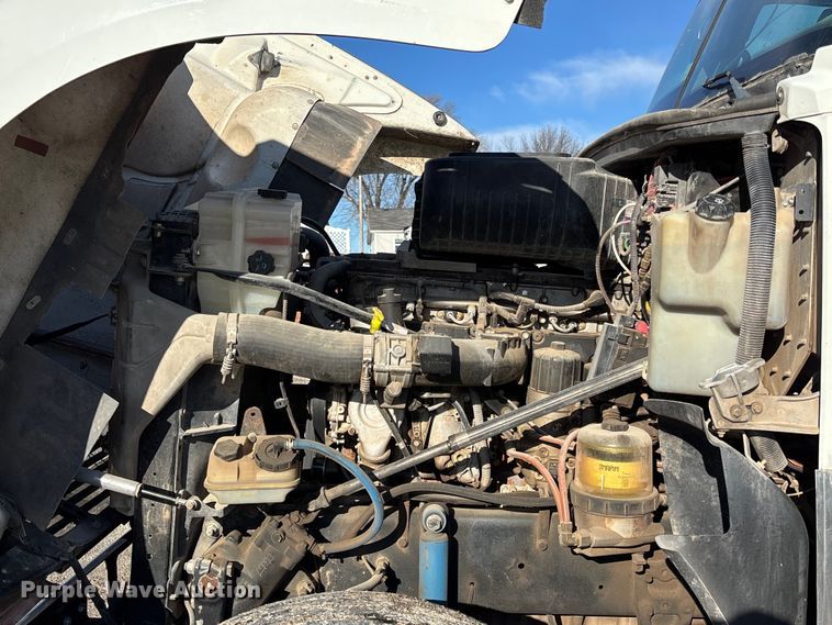 image for item FB3580 2013 Freightliner Coronado semi truck