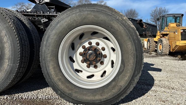 image for item FB3580 2013 Freightliner Coronado semi truck