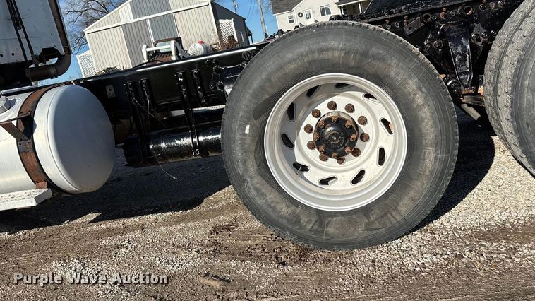 image for item FB3580 2013 Freightliner Coronado semi truck