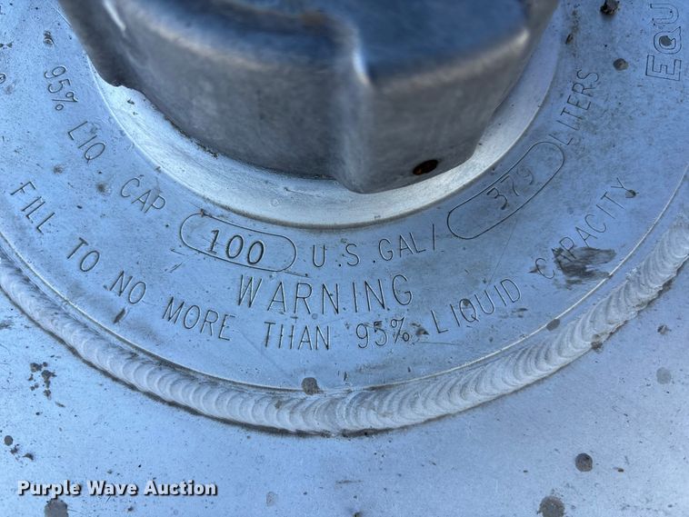 image for item FB3581 2006 Freightliner Classic semi truck