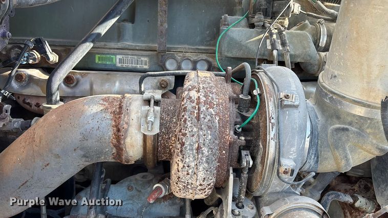 image for item FB3581 2006 Freightliner Classic semi truck