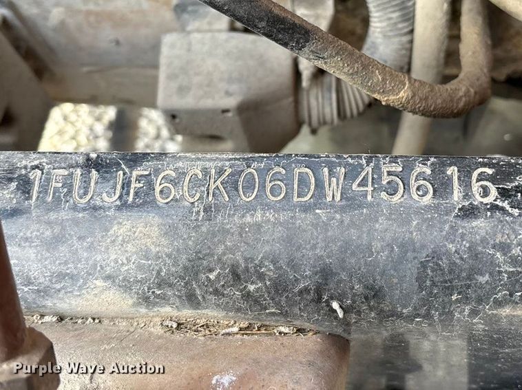 image for item FB3581 2006 Freightliner Classic semi truck