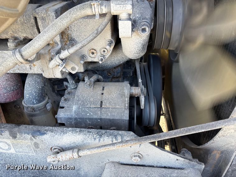 image for item FB3582 2003 Kenworth T800 semi truck