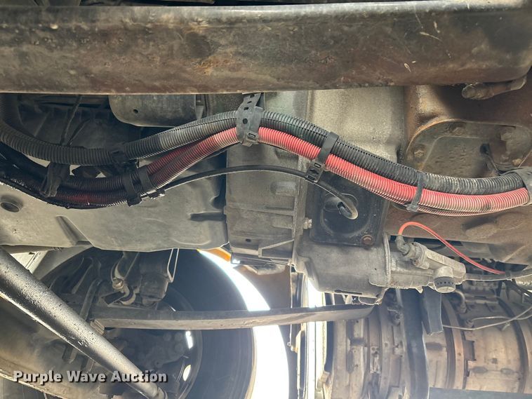 image for item FB5500 2020 Kenworth T680 semi truck