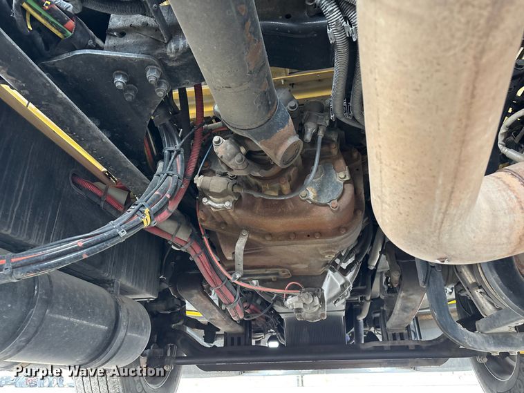 image for item FB5500 2020 Kenworth T680 semi truck