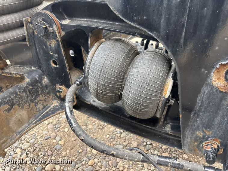 image for item FB5500 2020 Kenworth T680 semi truck