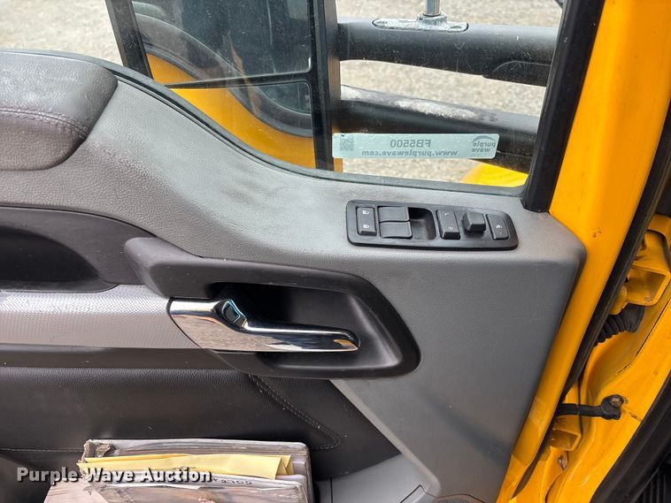 image for item FB5500 2020 Kenworth T680 semi truck