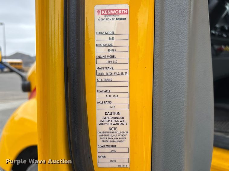 image for item FB5500 2020 Kenworth T680 semi truck