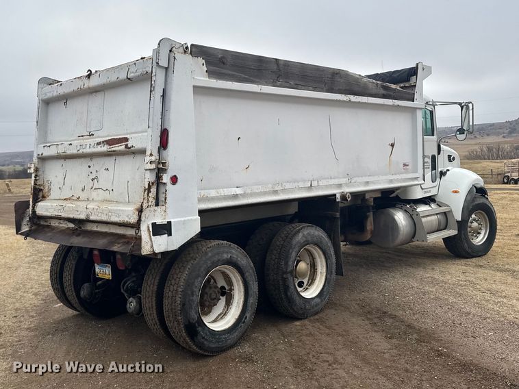 image for item FB6970 2007 Peterbilt 335 dump truck