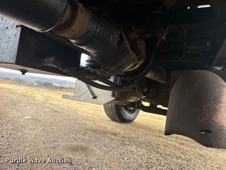 image for item FB6970 2007 Peterbilt 335 dump truck