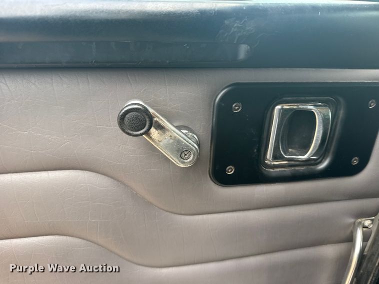 image for item FB6970 2007 Peterbilt 335 dump truck