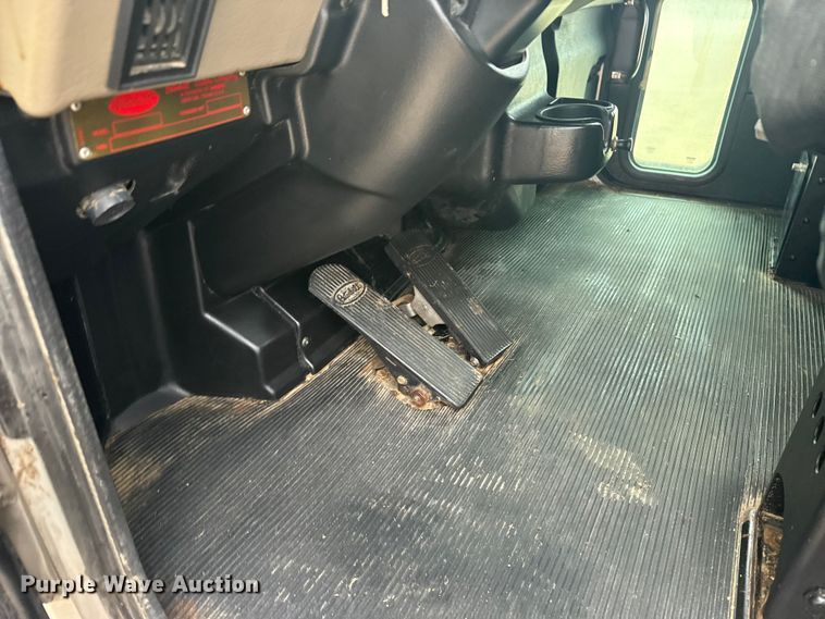 image for item FB6970 2007 Peterbilt 335 dump truck