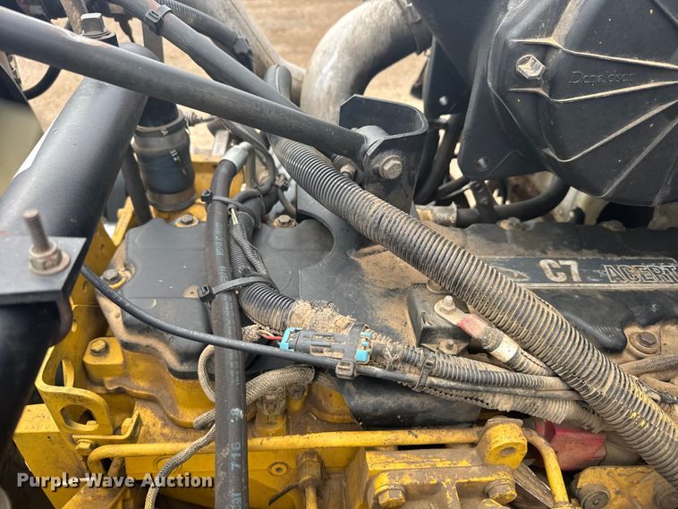 image for item FB6970 2007 Peterbilt 335 dump truck