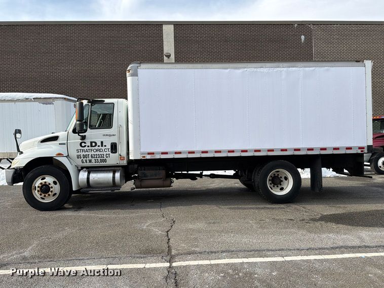 image for item FB7966 2013 International 4300 box truck