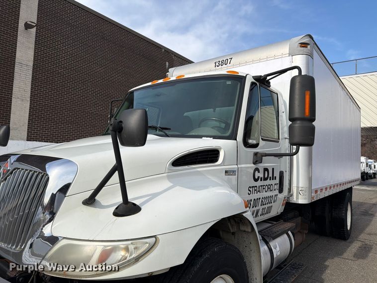 image for item FB7966 2013 International 4300 box truck